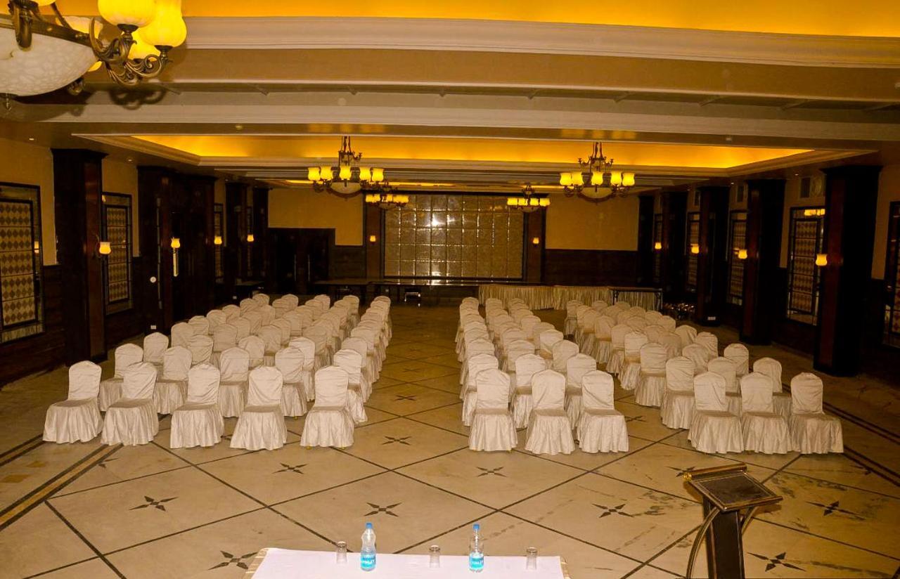 Pramod Convention & Club Resort Cuttack Exterior foto